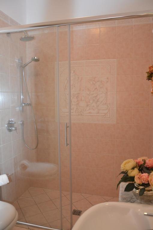 Apartament Casa Eleganza Tremezzo Zewnętrze zdjęcie